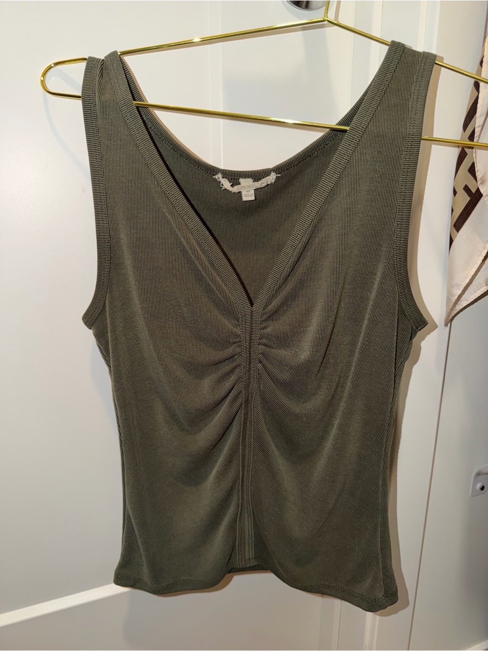 Sleeveless Ruched V-Neck Tank Top - Olive Size Small